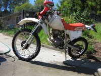 XR200R_1.jpg