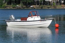 1993_C_Dory_center_console_1.jpg