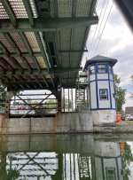 403HollyEastAveLiftBridge.jpg