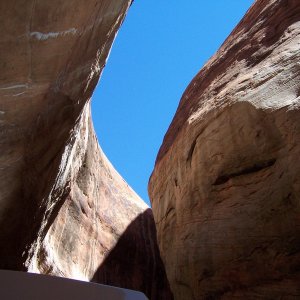 Looking up in Cathedral in the Desert 9-27