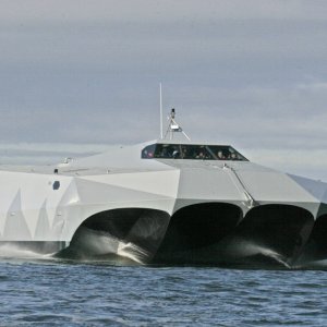 Saw the Stiletto heading upriver on the Potomac from where I was anchored in the vicinity of Mt. Vernon. It was moving! I estimate 40-50 knts. Produced little wake but threw up a large rooster tail.