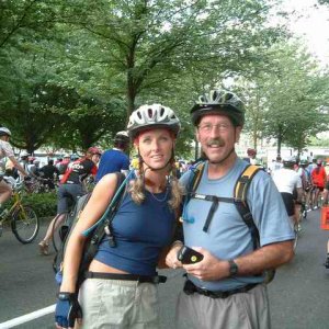 20030810 - 01 Portland Bridge Pedal - Sister & Dad