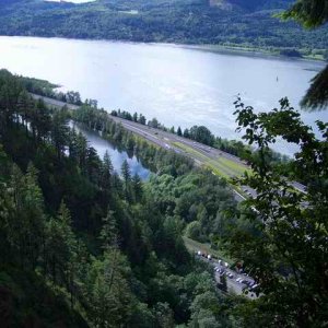 20050617 - 03 Hiking Multnomah Falls w relatives from England