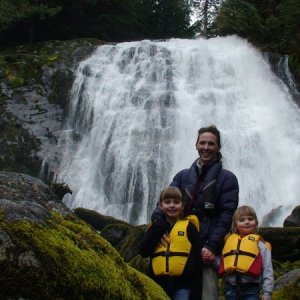 The must have photo in front of Chatterbox Falls