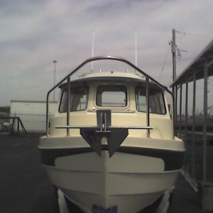 (Rabbits Hutch) Delivery Day: The New 2006 22' Cruiser.  Note the 13# Anchor