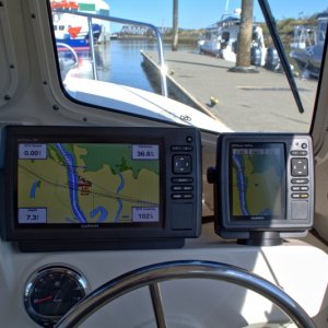 Back at the marina after a leisurely 4 hour slow-cruise to Cap Sante for fuel and another 6nm home.  37 nm total on this trip, and now at 371 hours on the Merc 90