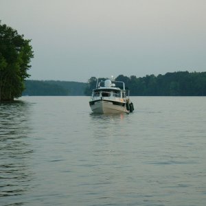 Memorial Day 08 coming in to raft up with Foggy Dew. Pics compliments of Rick and Donna