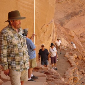 Hiking to Defiance House