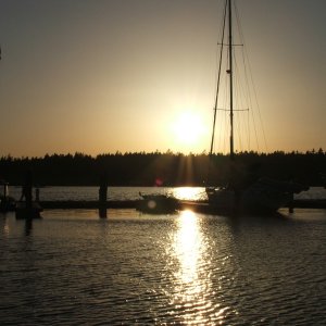 (c-dancer) Sunset at Fisherman's Bay