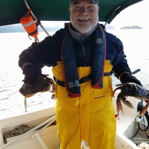 Winter crabbing on Chuckanut Bay, Bellingham