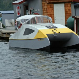 Very Cool homemade Catamaran
Twin 5 hp Honda's Awesome fuel mileage.
Owners cruising the Broughtons on a budget!