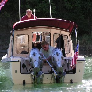 Removing Salad from Props - Kettle River - 8-8-04