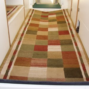 Standard Carpet Runner in Aisle: Note Bound Edges