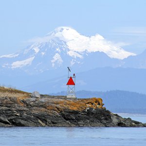 4228 Nav aid and Mt Baker