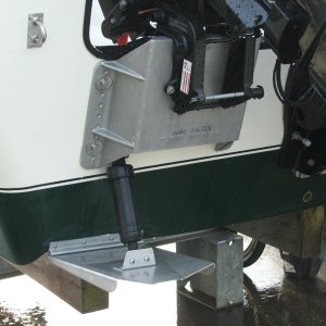(c-dancer) Close-up view of Mini-Jacker kicker bracket and trim tab