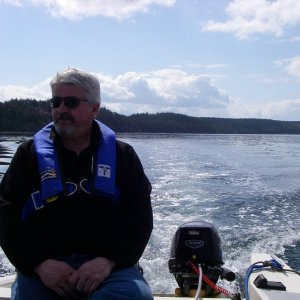 Fred trying out the Tohatsu 9.8 kicker.
