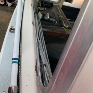 side window rail