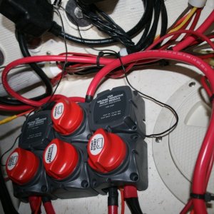 Three battery VSR Cluster - located in the transom - assessable through the port lazarette.