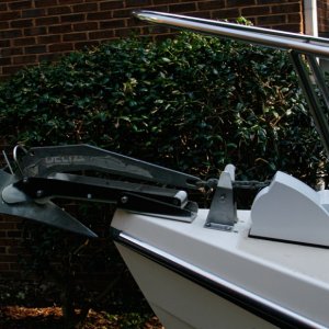 Maxwell-Windlass-Mounted