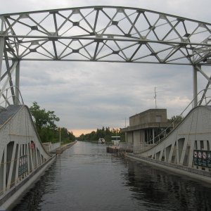 Kirkfield Hydraulic lift lock, now we are going down for the first time since we started on the Hudson.