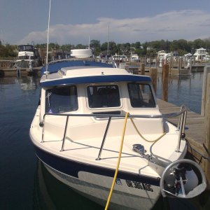Some photos of our radar arch - thanks to Tom at Bolton stainless for a perfect fit.