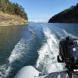Now running from Fossil Bay back to Ewing Cove, via Echo Bay along one of the finger islands. It's some work, but I really love the 9.5' dinghy and 6 hp combo for island cruising like this.