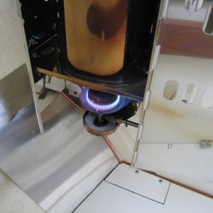 (Sea Skipper) Heater lit and door open