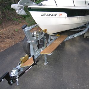 Trailer Steps For Bow Access, Walkway, & Weight Dist-Sway Control Hitch.JPG