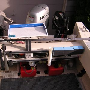 Transom rod holder and table support