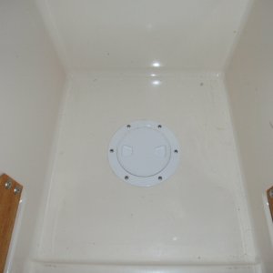 Deckplate under porta potti