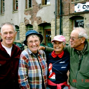 7 July Bellingham
Joe, Ruth, El & Bill
outside the Colophon Cafe