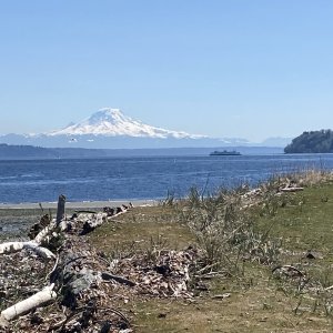 April - Blake Island - Mt. Rainier