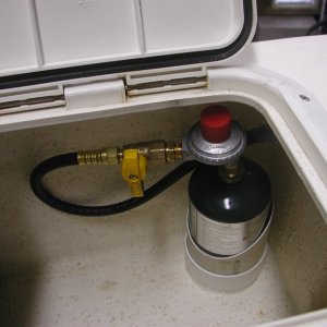 Port Lazarett: Propane locker.