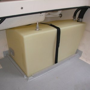 (seabran) Port Tank with aluminium angle on cleat