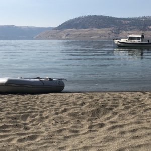 Light weight dinghy on the beach