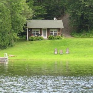 Cute place along side Kingston Creek a great protected anchorage with lots of wildlife. Loons talking in the evening and am