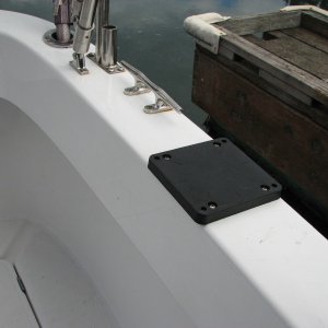 Scotty Base through bolted to gunwale