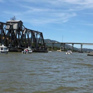 Rio Vista 032a, going up the Petaluma River