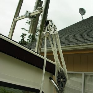 Pulley Block attached to Radar arch