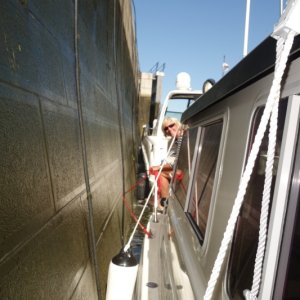 this is the cleanest lock wall we encountered.  watch for fenders getting caught on a cable.