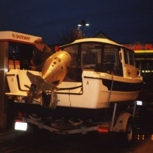 6 Nov 2004 6AM 
Getting gas at Smokey Point Safeway prior to the Snohomish River Run
