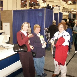 Cynthia (C-Lou), Pat (Daydream) and Laurie (LaurnaJo)