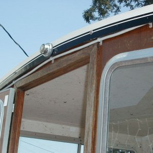 (SENSEI) radar cable wraped around tyhe cabin before entering through the front