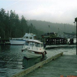 (Ruth & Joe) Daydream (before denaming) arriving at Cornet Bay late Saturday afternoon.