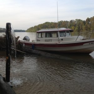 Stopping for a Shower on the Tenn-Tom Waterway