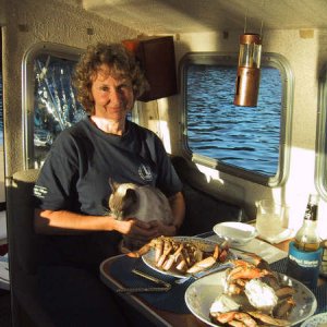 Media 'Crab for dinner' in album '1st seating for lunch on Fun Patrol'