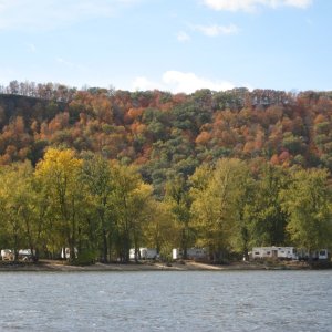More beautiful scenery on the mighty Mississippi.