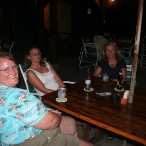 Cathy and friends..... dive ceritfied for her birthday