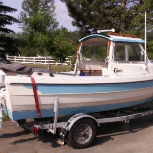 Crabby Lou in Driveway - Another View 6-13-09