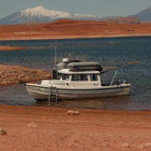 Maiden voyage to Lake Powell in April, 2010